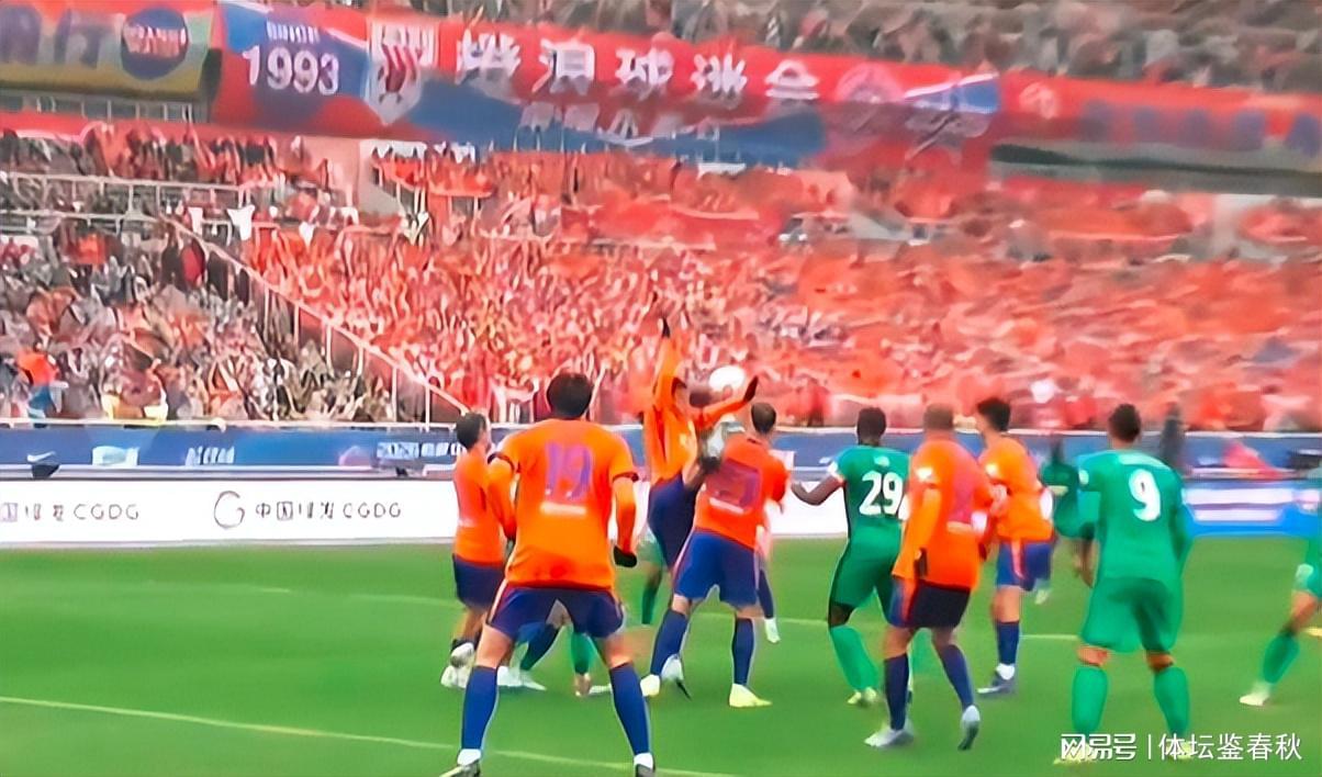 罗马诺：纽卡接近签下阿贾克斯18岁中场斯图尔，总价超2500万欧