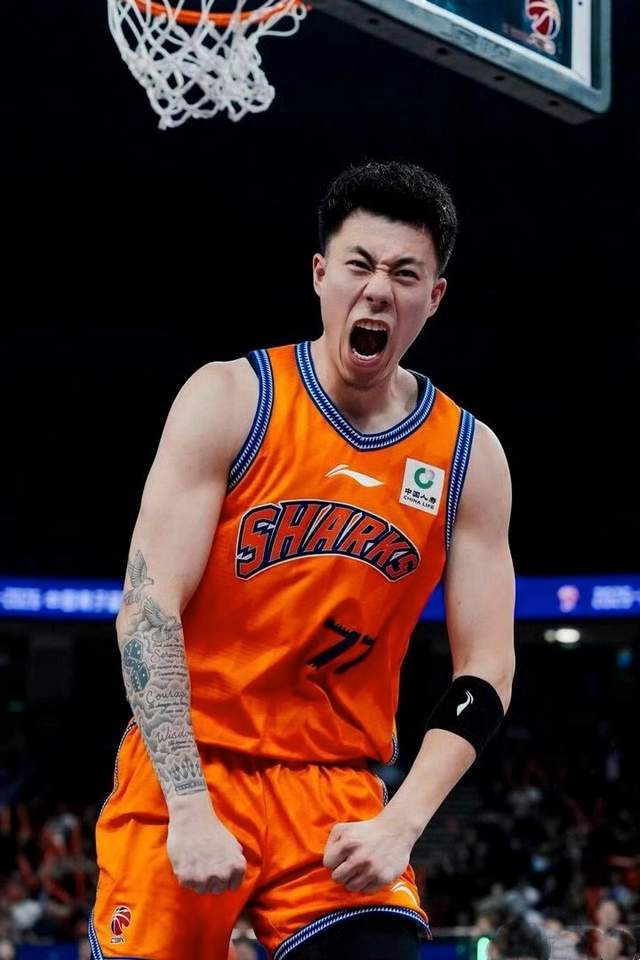 学霸港姐王嘉慧晒美照 颜值体态双在线气质出众