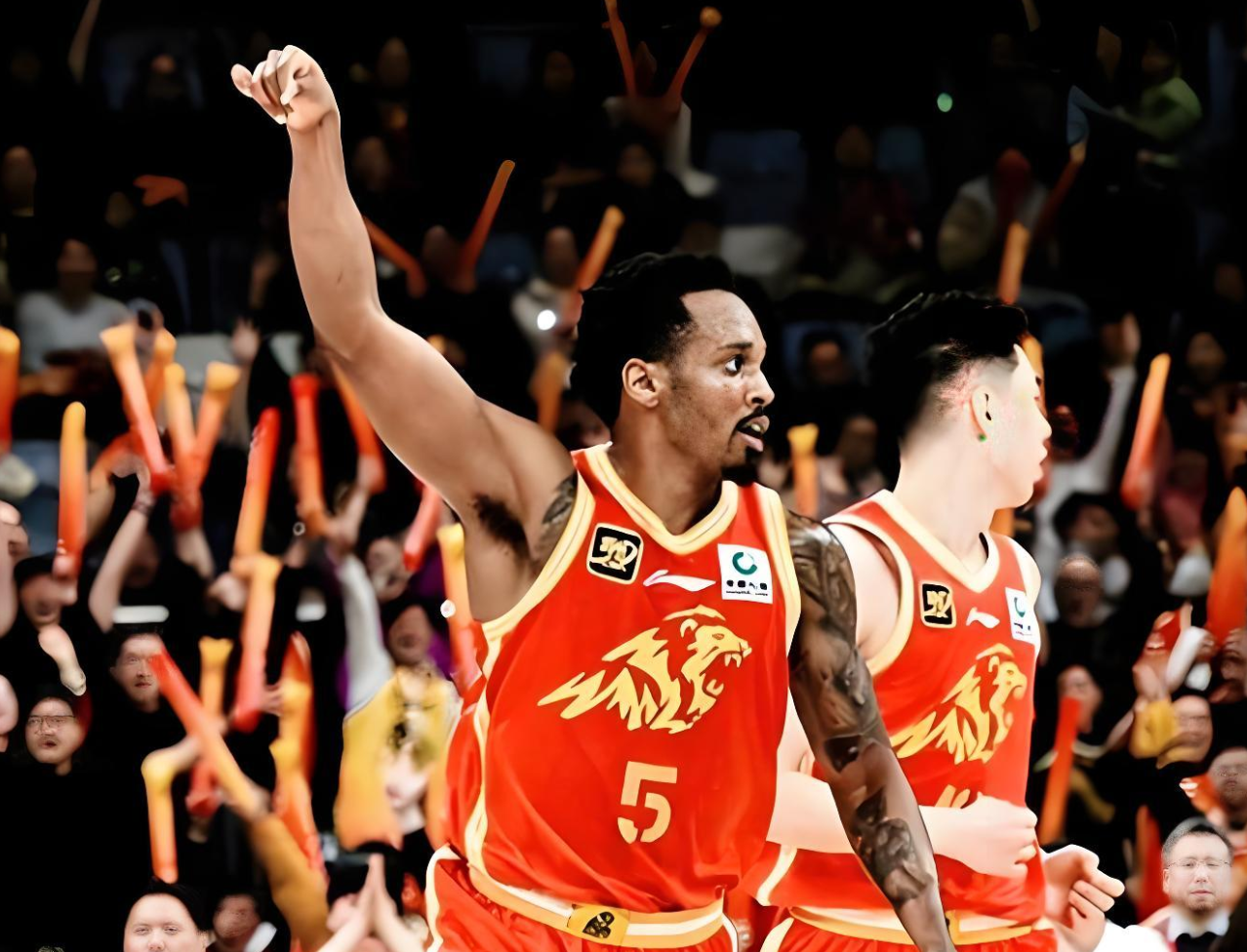 NBA官方总决赛G5裁判报告:漏吹哈珀对布伦森犯规 无碍尼克斯夺冠