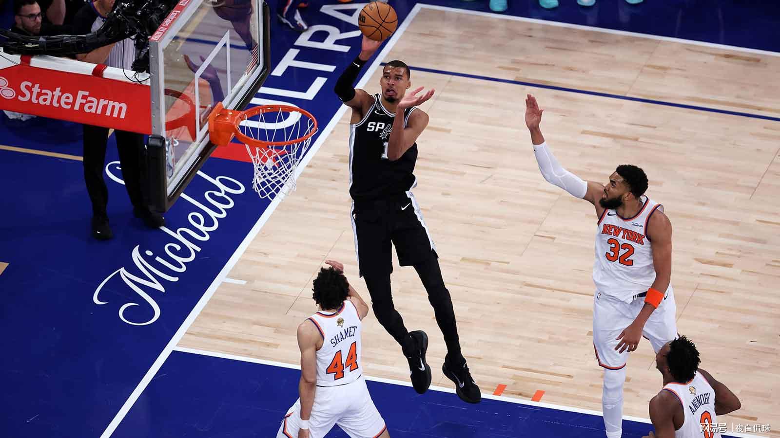 降薪1.13亿!布伦森两次回应!迈克布朗:我做不到!