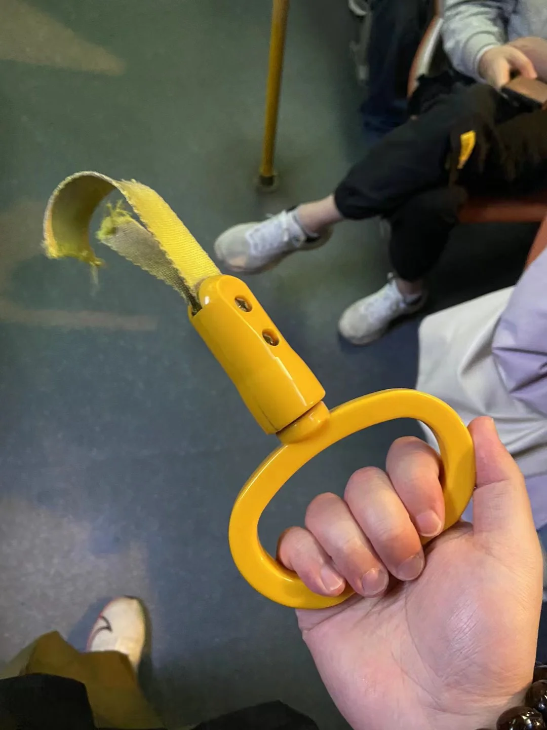 詹姆斯遭遇端午节困惑?评论区上演神对话