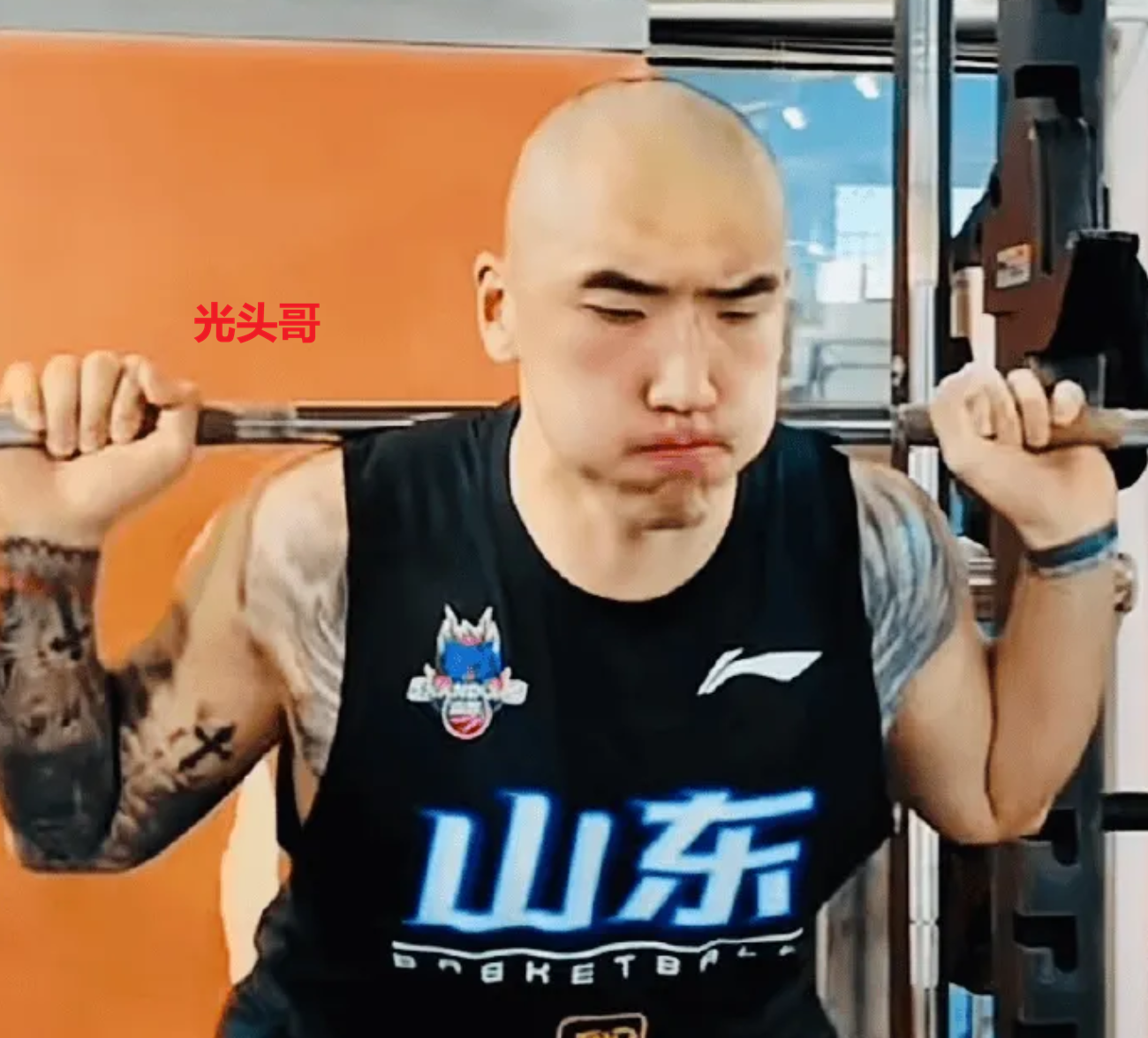 尼克斯夺冠湖人最尴尬:詹姆斯留队与否不重要,东契奇难超哈登