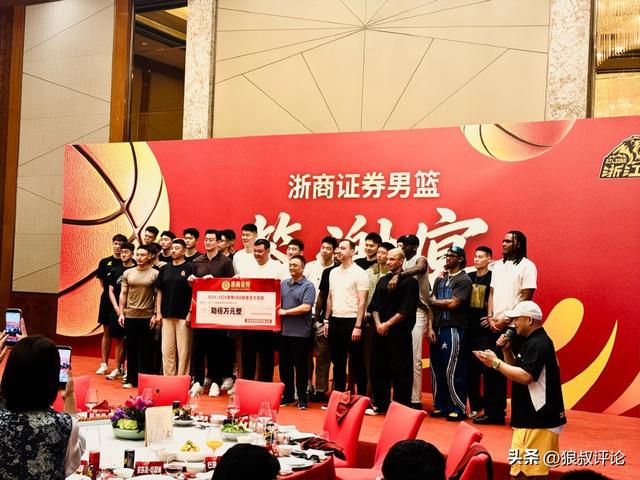 巴黎卖拉莫斯+李刚仁收入破亿，将求购阿克利乌什、迪奥曼德